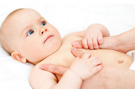 家长问题：宝宝大便中有血丝怎么办？