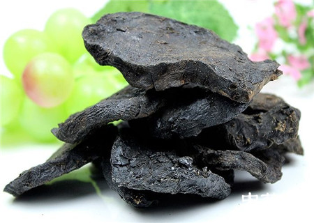  何首乌泡水喝的功效
