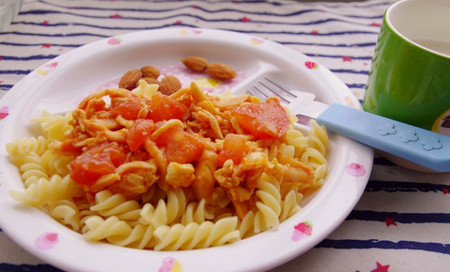 开胃促食欲儿童餐：西红柿鸡蛋菌菇意面，15分钟搞定