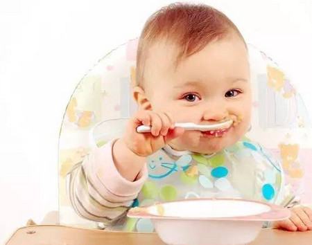 不同月龄的宝宝，辅食吃什么（含生鲜食材、辅食、熟食保鲜法）