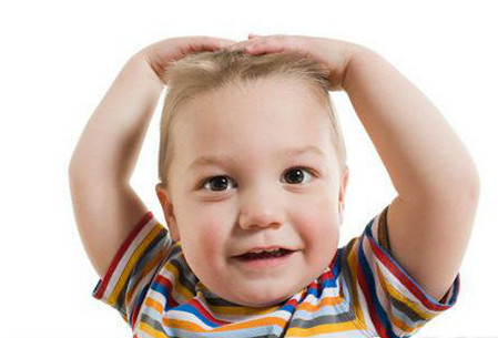 宝宝黄发、掉发、发量稀疏是什么原因造成的呢？