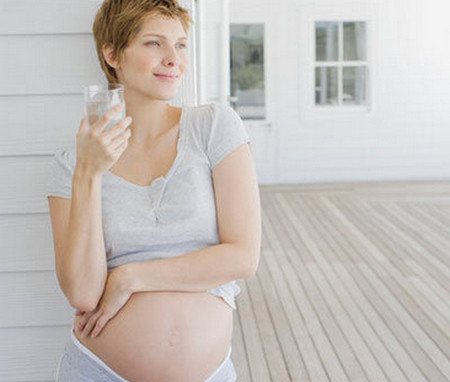 是孕妈妈的饮食决定胎儿的营养状况吗？