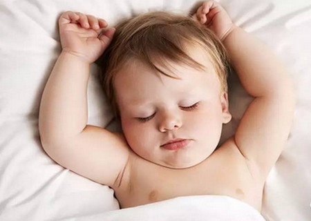 宝宝睡不踏实，要被折磨疯了！这个神器让全家睡到自然醒