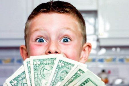 你会没收孩子的压岁钱吗？小孩子该如何面对金钱？