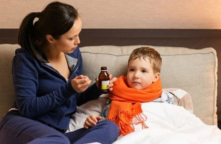 宝宝感冒了，如果不吃药会越拖越严重吗？