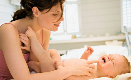寶寶濕疹是熱出來的嗎，總復發可怎么辦？