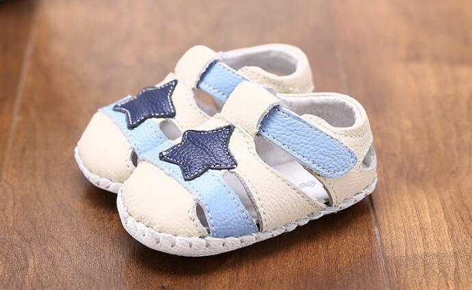 宝宝几个月可以穿学步鞋