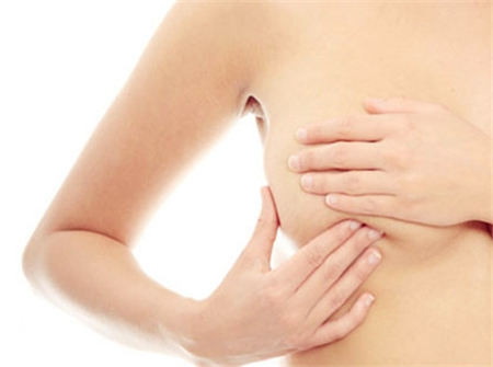 乳房有硬块而且疼是什么原因