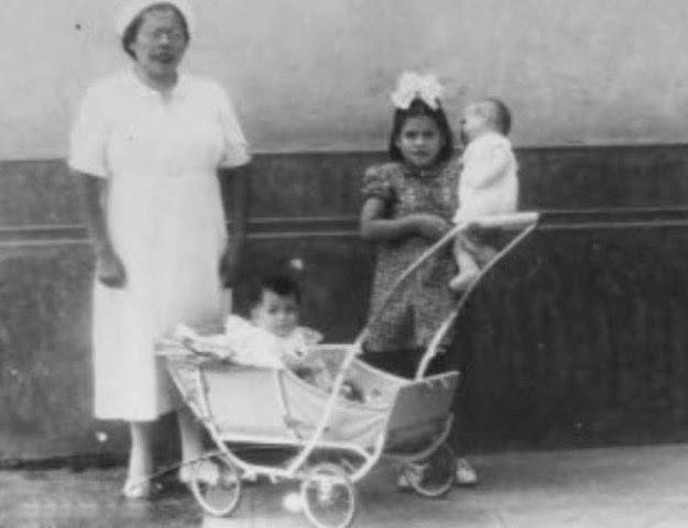1939年，秘鲁5岁女孩琳娜·玛迪纳成为世界上最年轻母亲，2岁半来月经，如何怀孕至今是谜，至今她也没说出孩子的父亲是谁。琳娜·玛迪纳可谓创造了一个医学奇迹，目前她仍是世界上有记录的最年轻的妈妈。琳娜·玛迪纳出生在秘鲁最穷困省份的一个小村子里，是家里9个孩子中不起眼的一个。琳娜大概在4岁8个月的时候怀孕，在她5岁那年，父母发现琳娜的腹部越来越大，连村里的巫师也无能为力。琳娜的父亲只好将她带到医院检查。琳娜入院后，医生的检查结果令所有人惊诧万分——琳娜怀孕了。一个月后，即1939年5月14日——母亲节(当时琳娜的年龄是5岁7个月零21天)，她接受了剖腹产手术，生下了一个发育健全、重达2.7公斤的男孩。当时给琳娜进行剖腹产手术的医生称，琳娜的生殖器官已经完全发育成熟。琳娜大概在她4岁8个月的时候怀孕，而她的初潮年龄是两岁半。至此，琳娜创造了一个医学奇迹，目前她仍是世界上有记录的最年轻的妈妈。