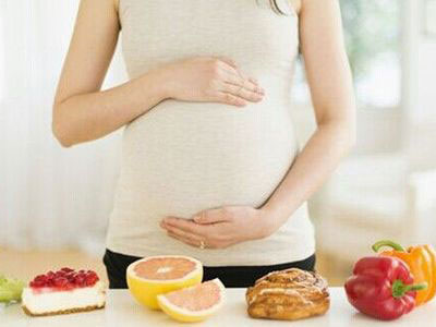 胎儿发育大详情，孕妈妈可以根据这个过程来补充营养了