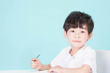 幼师让同学打嘴巴 理由竟是游戏设计不当2