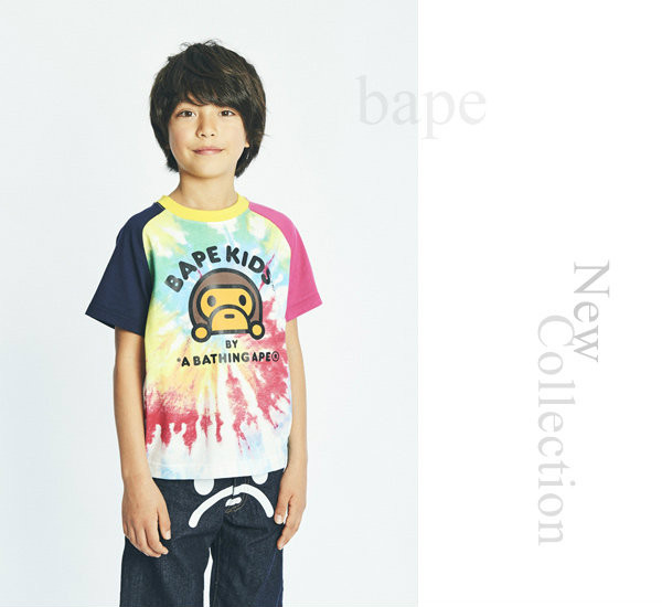 Bape是诞生于日本原宿街头的潮流服饰品牌，坚持个性与品质，从不盲从流行趋势，获得了众多明星和潮流人士的喜爱。(本组童装大片来自Bape官网)