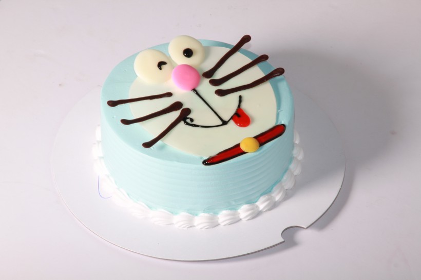 超级好看的奶油蛋糕图片，造型独特，美观大方的奶油蛋糕光是看着就食欲大振啊，粉嫩嫩的蛋糕让人看着很想咬上一口，粉嫩的造型更是独特无比呢。如此可爱的蛋糕图片简直超级的美味哟~~