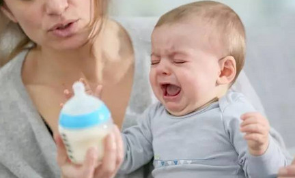 孩子误食有毒物质，该如何正确催吐？