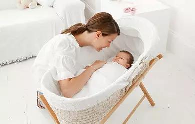 如何与新生儿“同睡”？同睡应该注意哪些安全隐患？