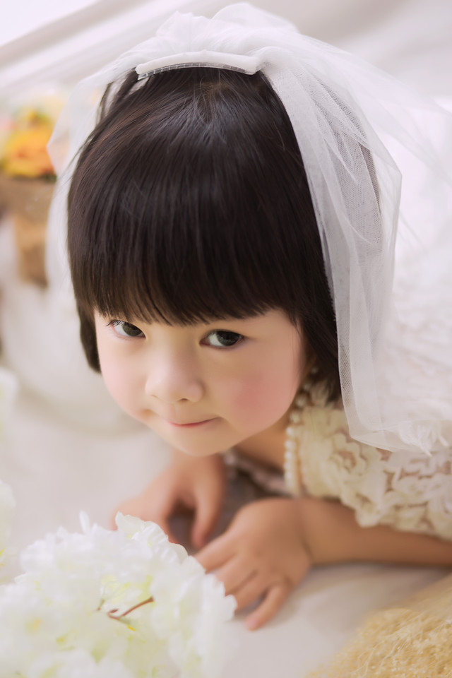 小女孩婚纱写真 可爱萝莉超级软萌
