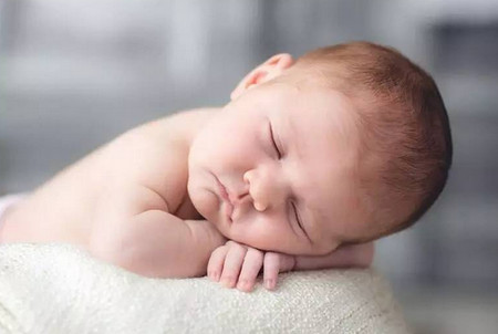 胎教时这么做，宝宝出生后一哄就睡