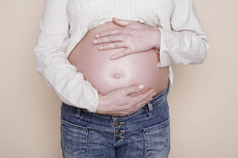 孕妇大肚子要生了图片