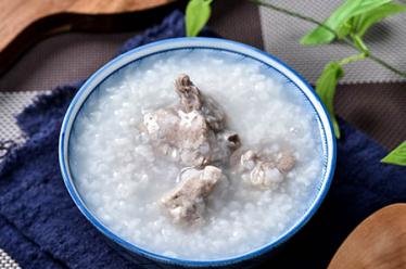 给宝宝添辅食有“四过” 小心宝宝营养不良3