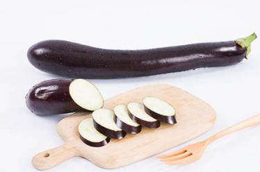 “爱在社区”家长课开讲 “为爱朗读”进社区