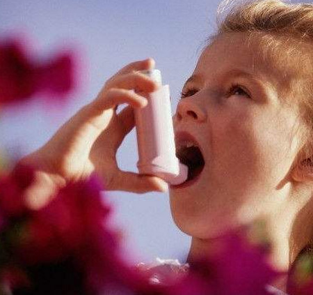 导致宝宝患哮喘的原因? 宝宝哮喘千万不能吃这些食物!