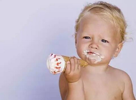 宝宝多大可以吃雪糕？夏季这么吃雪糕才好！自制健康雪糕学起来