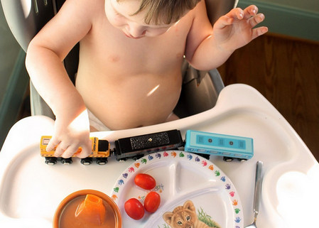如何让1-3岁的孩子有一个良好的饮食习惯？