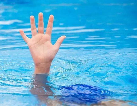 孩子游泳回家后神秘死亡，「干性溺水」的真相是……