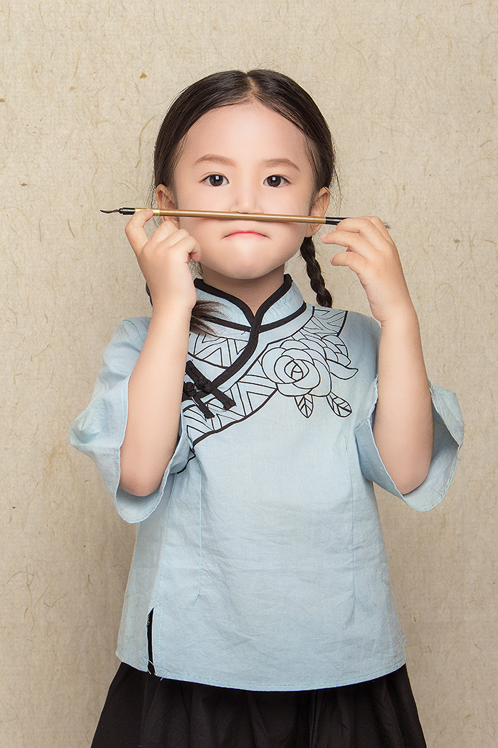 小女孩中国风工笔画写真