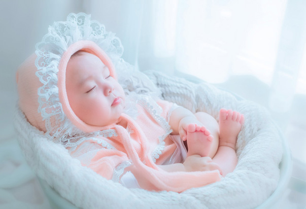 粉嫩婴儿可爱宝宝图片