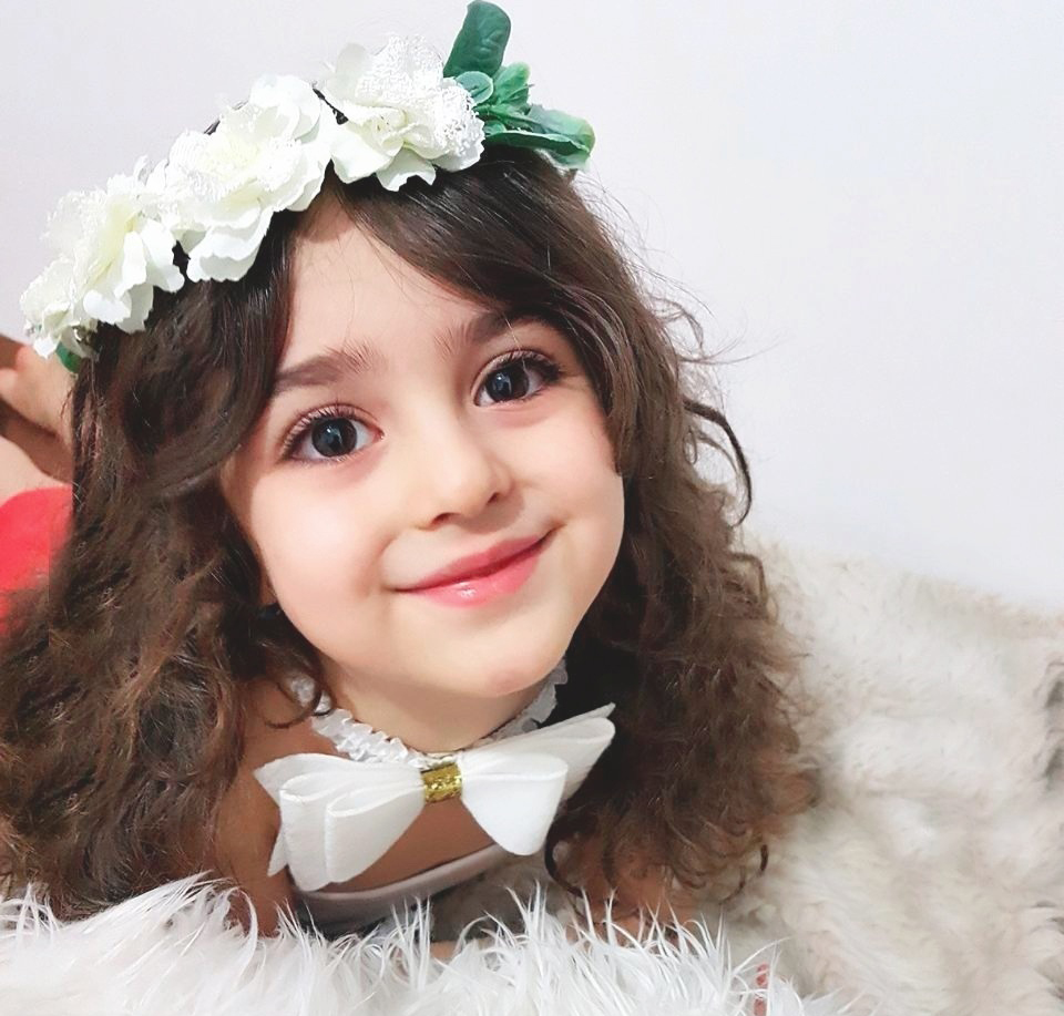 外国超美萝莉 来自伊朗的小姑娘Mahdis