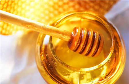 蜂蜜减肥的正确吃法 蜂蜜这么吃才能快速减肥