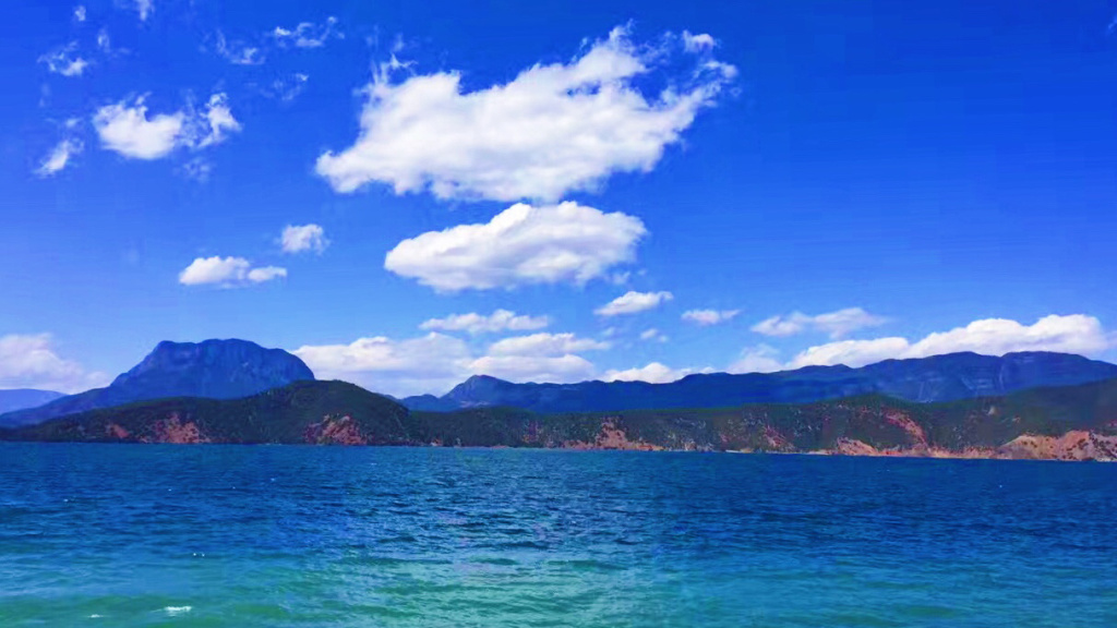 夏天的泸沽湖 风景简直是美炸了