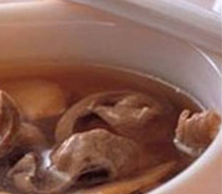 孕妇食谱：黑枣猪心汤的做法