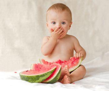 宝宝咳嗽可以吃西瓜吗 孩子咳嗽吃什么水果蔬菜好