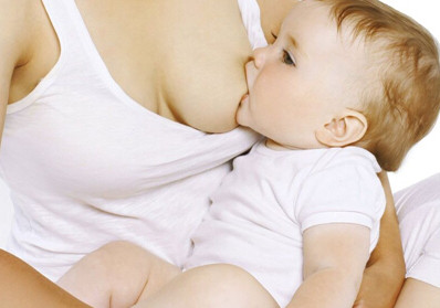 拍嗝、吐奶、哺乳姿势……这些喂养知识宝妈一定要掌握！
