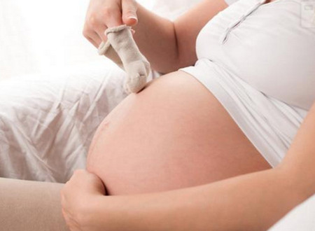 孕妇先破水还是先见红，竟跟宝宝体质有关？