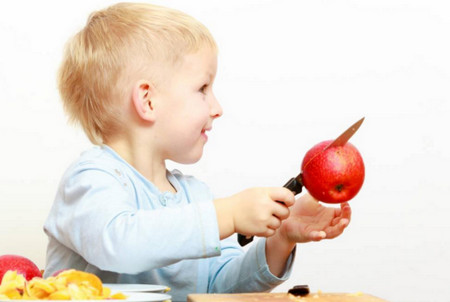 对于7-24月龄孩子，每天需要吃多少食物？
