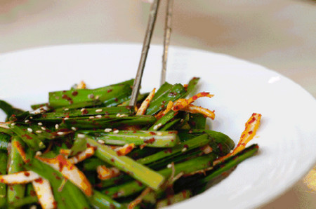 宝宝食谱：韭菜肉末鸡蛋饼，宝宝的快手早餐！