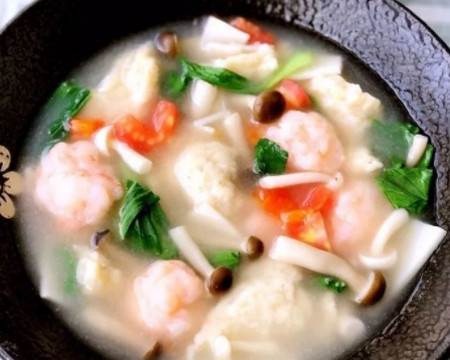 宝宝食谱：菌菇虾丸麦香疙瘩汤，营养又美味！