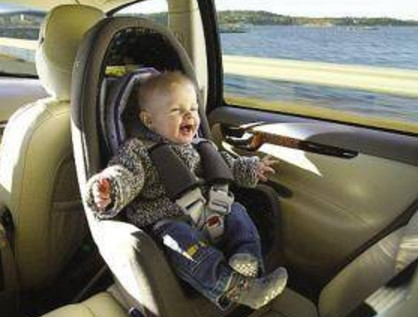 带孩子乘车出行，家长要注意哪些安全问题？