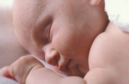 宝宝出生72小时，这4项检查一定要做，否则会后悔！