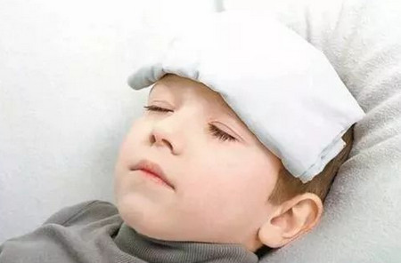 宝宝发烧，家长应该如何应对？
