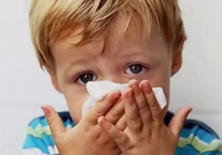 宝宝秋季出现这四种流行病毒症状时应该怎么办？