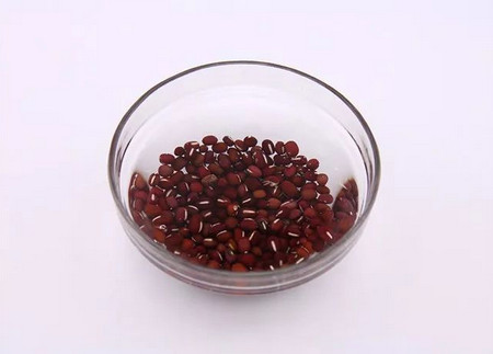 宝宝食谱：红豆，适合秋冬吃的食材，帮助宝宝提高免疫力