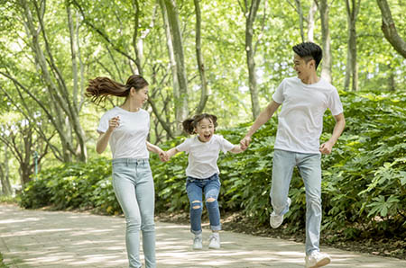 孩子晚上睡觉时流鼻血是怎么回事 孩子晚上睡觉时流鼻血是怎么回事