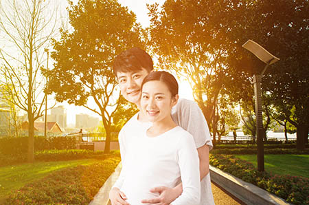 小孩掉头发是怎么回事 小孩掉头发是怎么回事