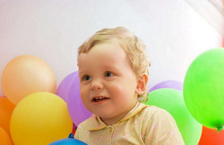 早教指南，1到3個月的寶寶如何培養成心靈手巧的乖孩子