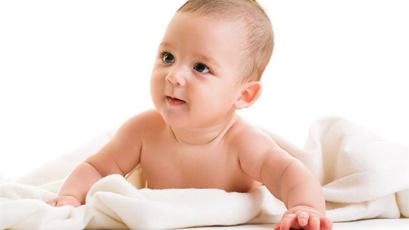 宝宝1岁生长发育自测 家庭体检方法推荐