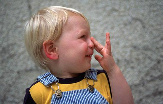 宝宝鼻炎的症状有哪些 不同种类鼻炎的症状表现